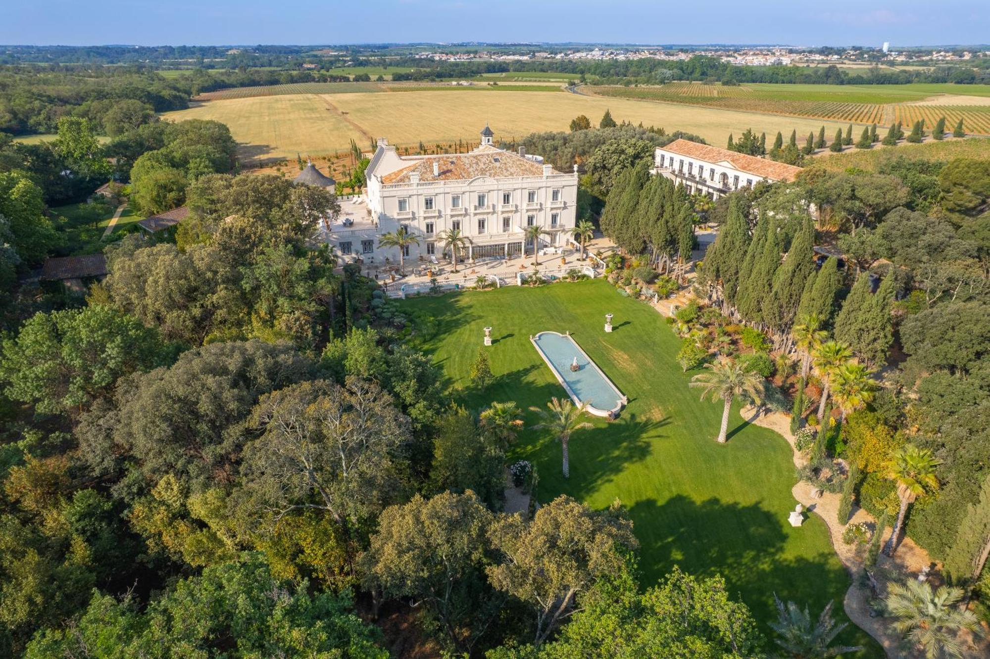 Chateau Hermitage De Combas Aparthotel Servian Kültér fotó