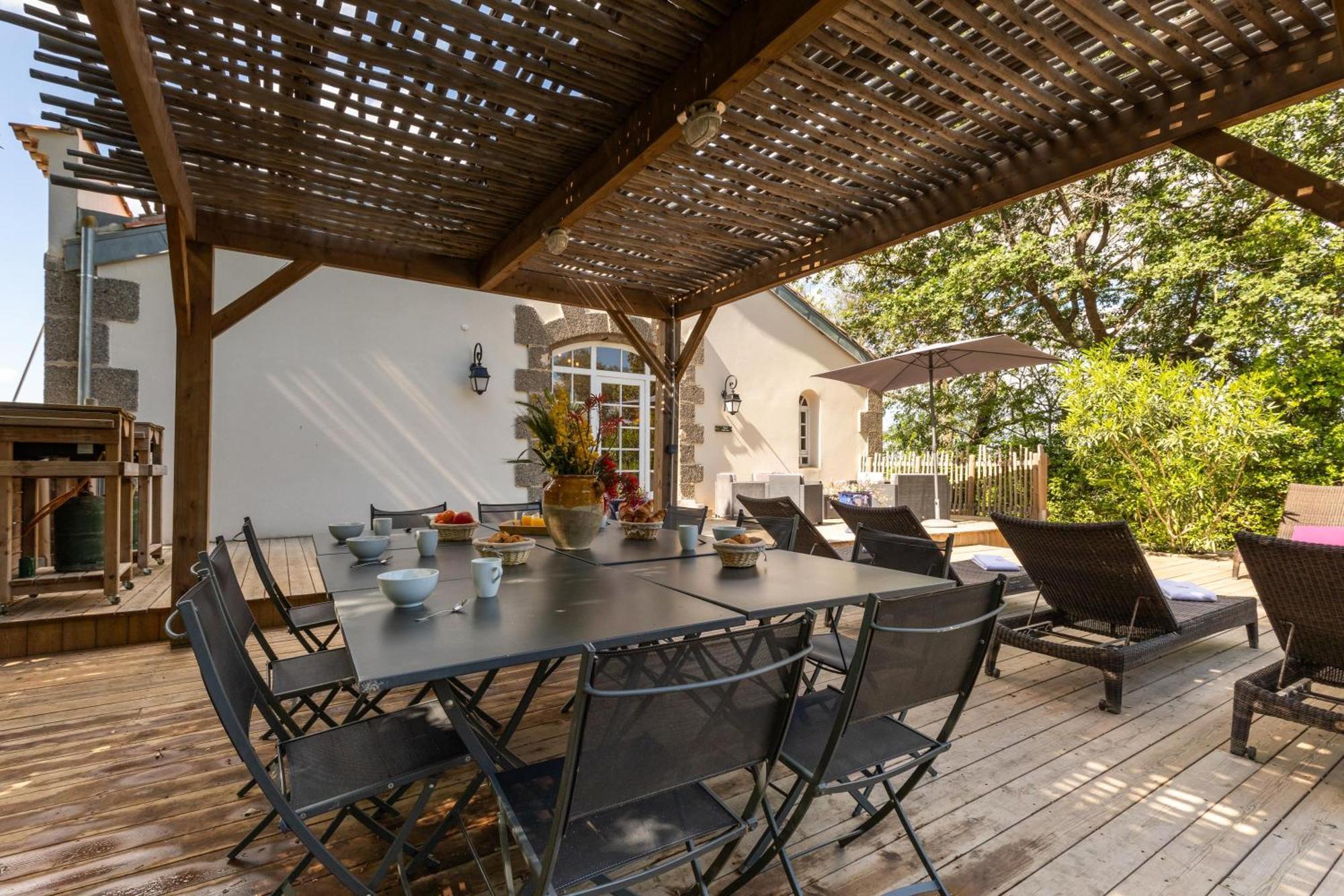 Chateau Hermitage De Combas Aparthotel Servian Kültér fotó