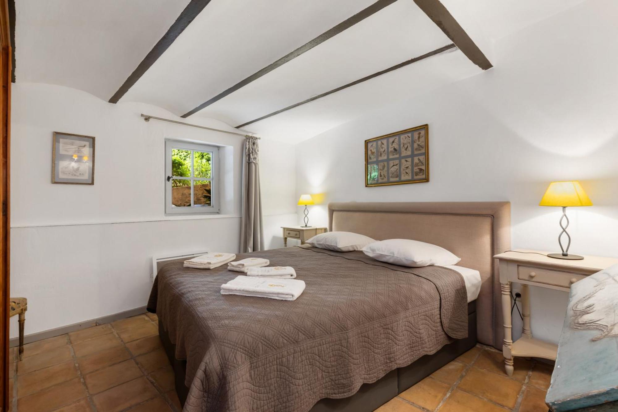 Chateau Hermitage De Combas Aparthotel Servian Kültér fotó