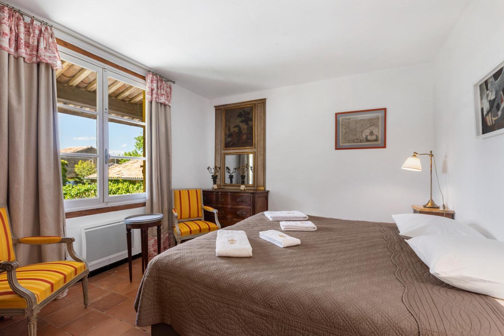 Chateau Hermitage De Combas Aparthotel Servian Kültér fotó