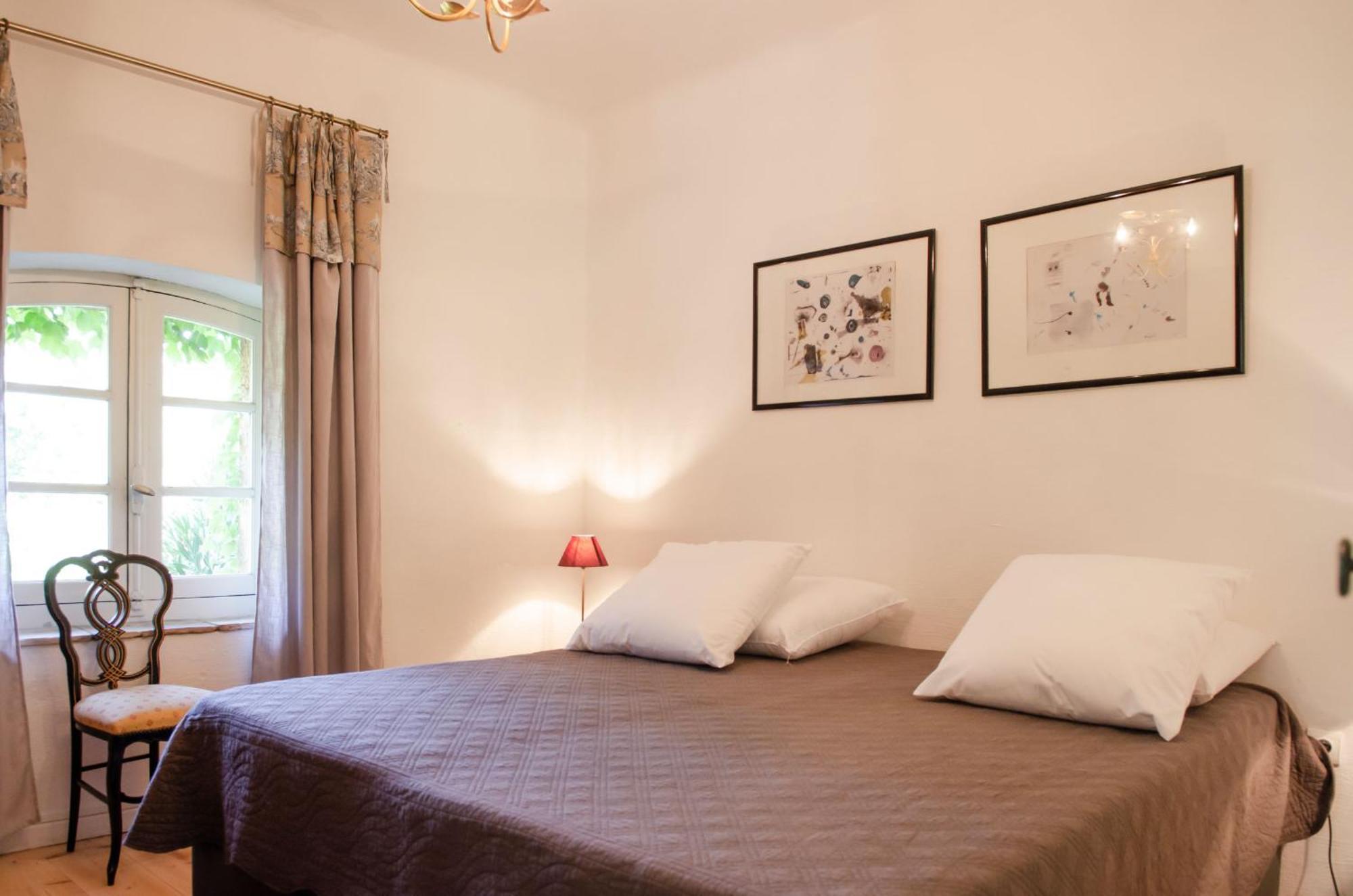 Chateau Hermitage De Combas Aparthotel Servian Kültér fotó