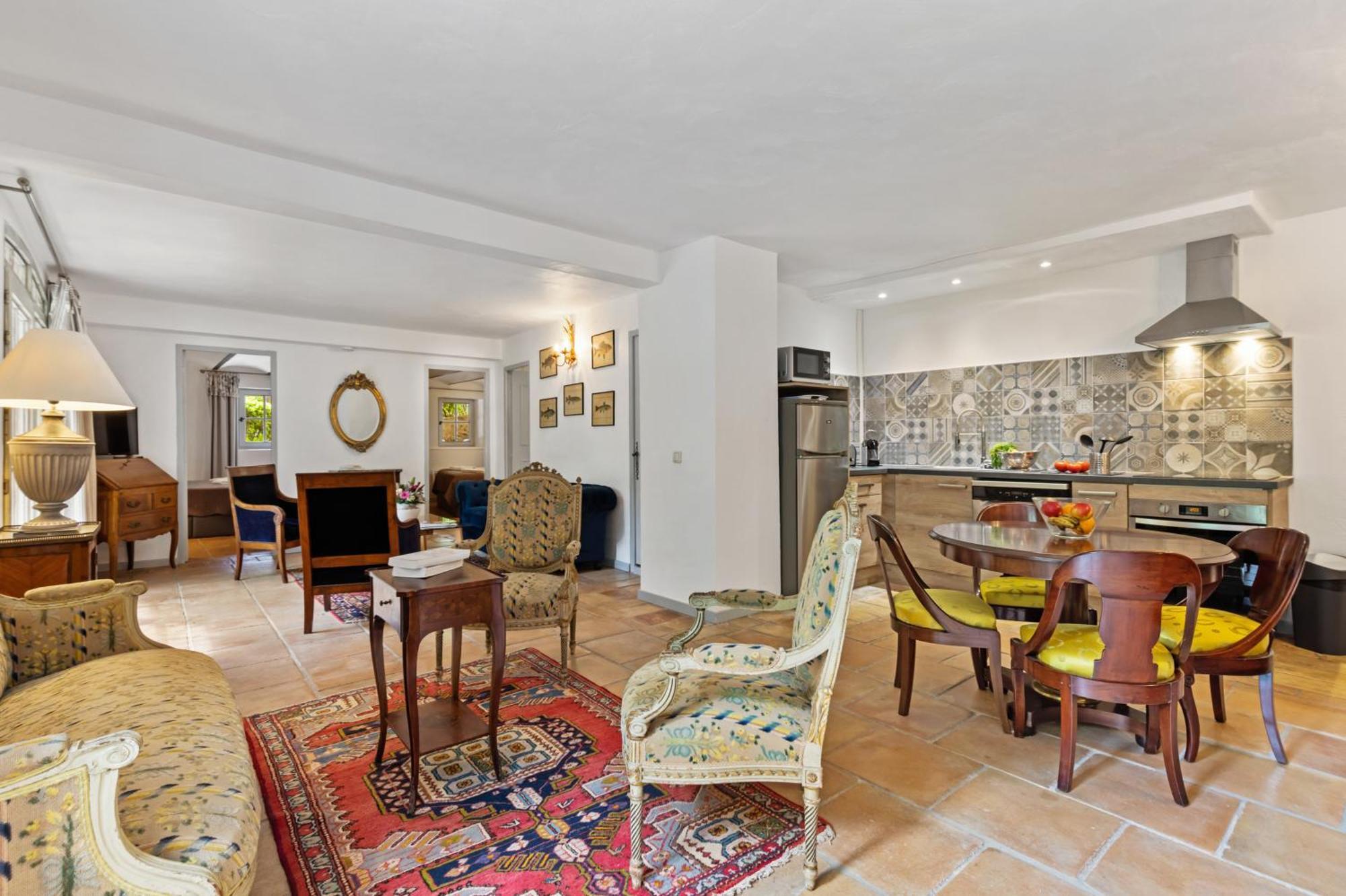 Chateau Hermitage De Combas Aparthotel Servian Kültér fotó